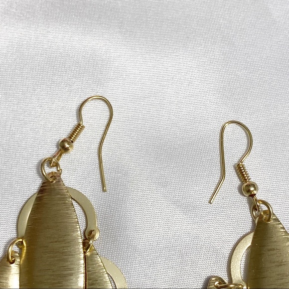 Chandelier earrings textured gold tone hook ear. Length 4 1/2” width 1 3/4” - Picture 3 of 5
